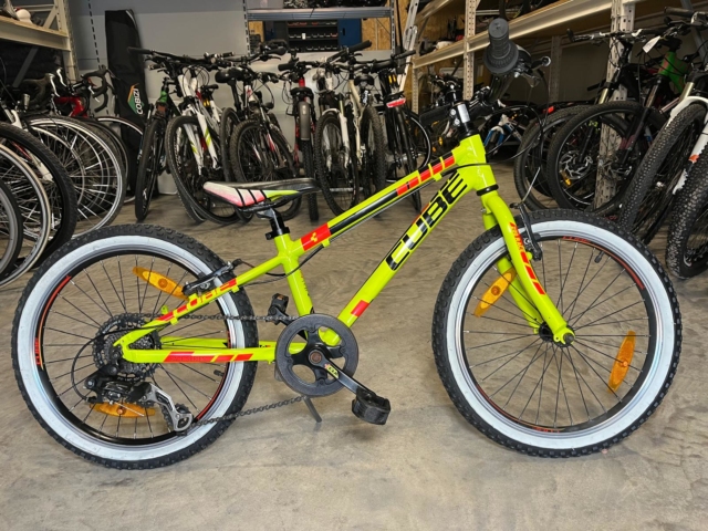 Cube Race 20 Zoll Grün – Bild 3