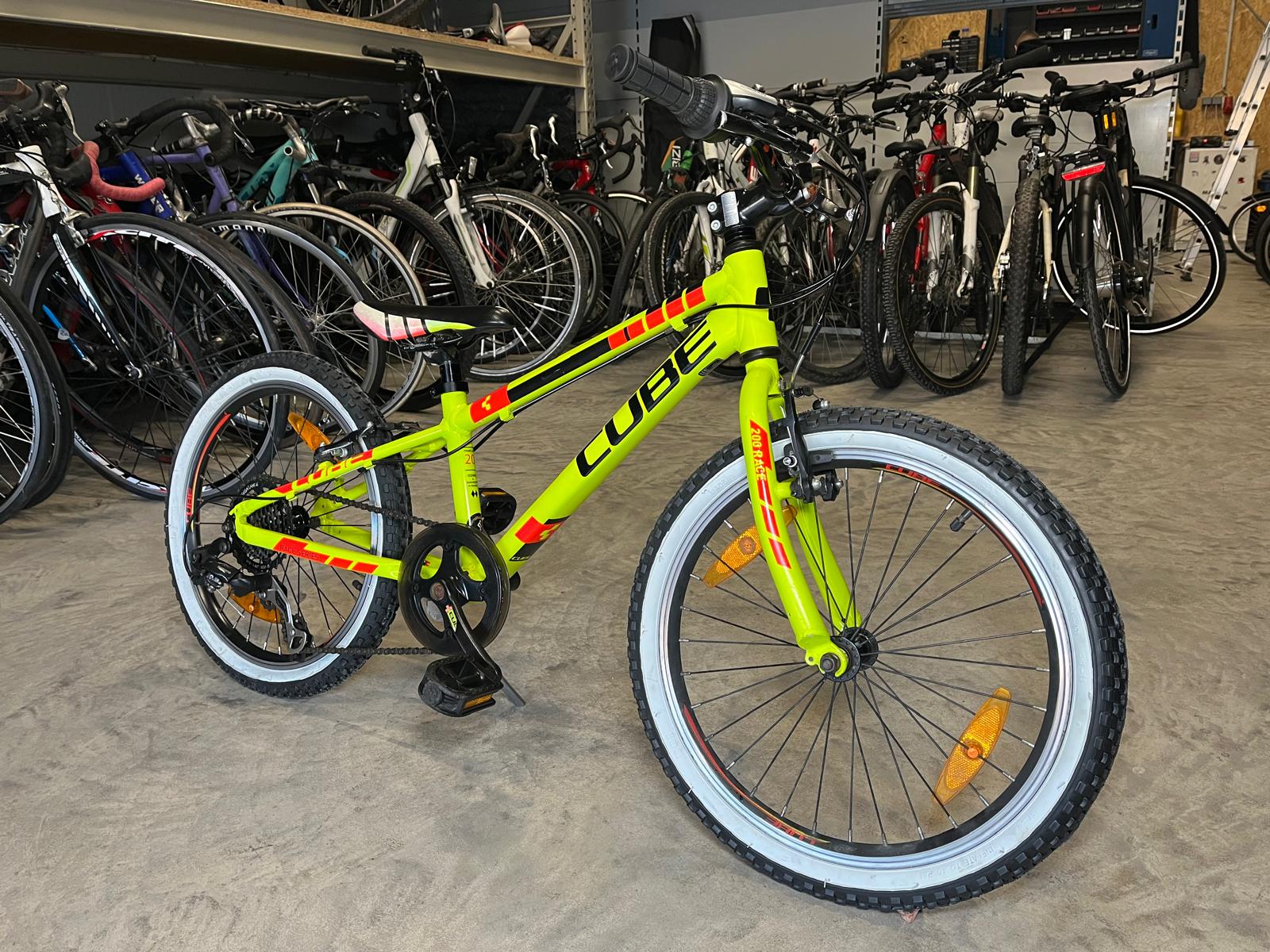 Cube Race 20 Zoll Grün – Bild 5