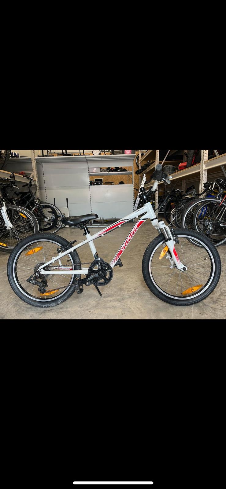Specialized Hotrock 20 Zoll – Bild 4