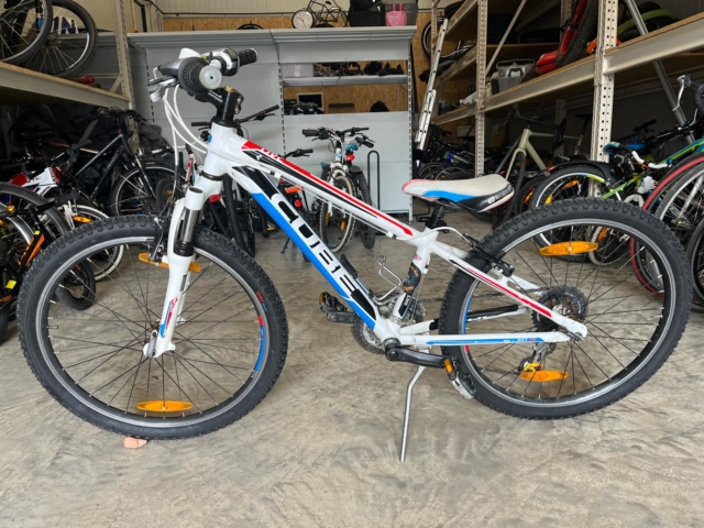 Cube Race 24 Zoll Weiß/Rot – Bild 6