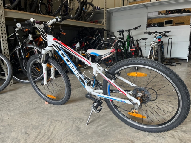 Cube Race 24 Zoll Weiß/Rot – Bild 5